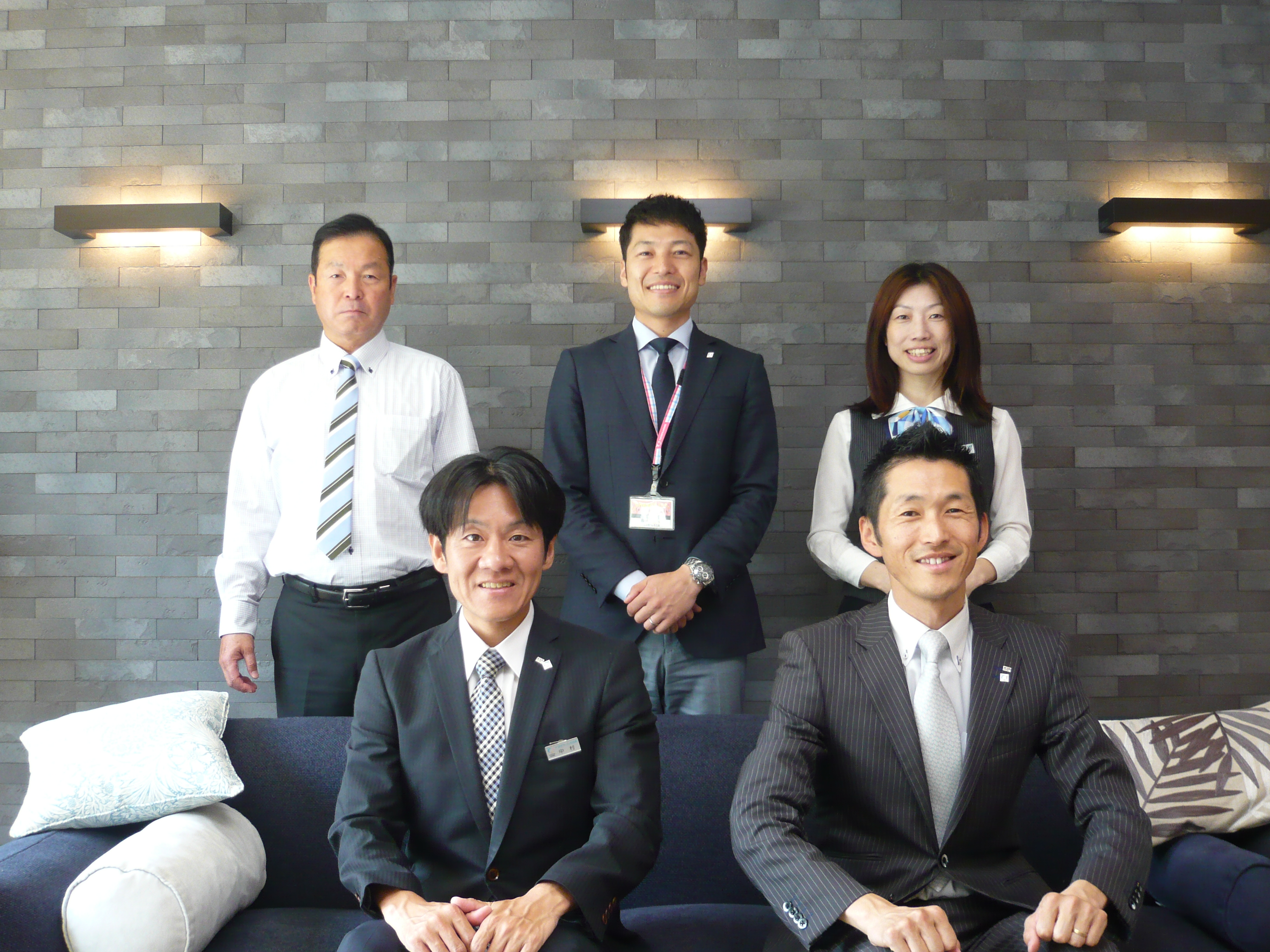 スタッフ集合写真